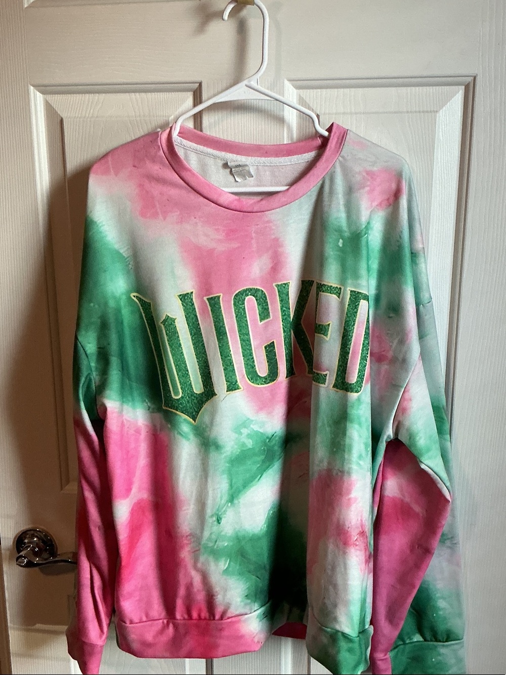 Wicked! Plus size women’s Tie-Dye Crewneck Sweatshirt - Pink & Green